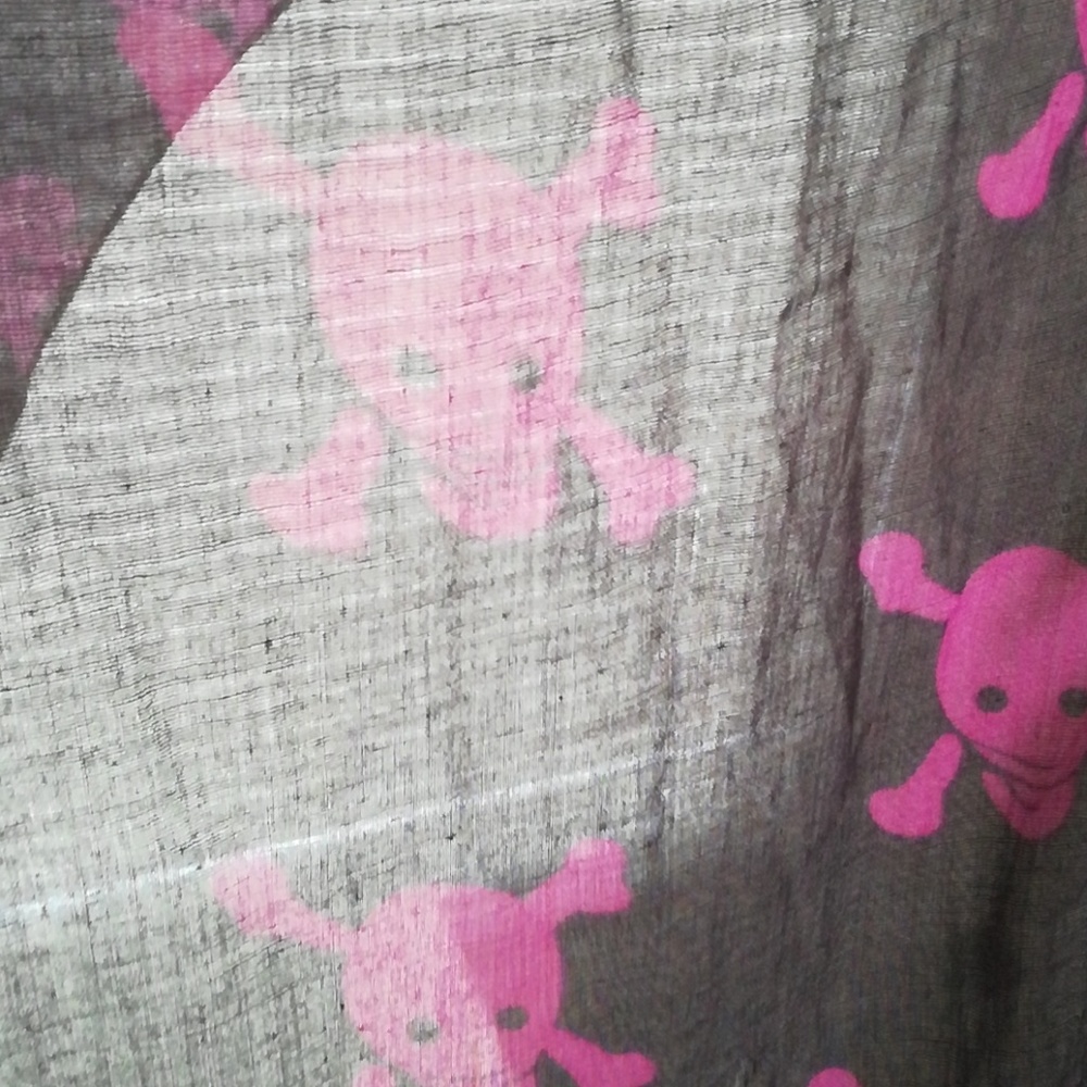 Scarf - Picture 3 of 4